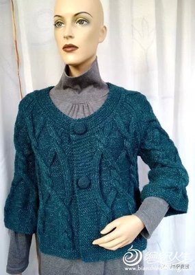 手拉手麻花女士棒針寬袖短款開衫